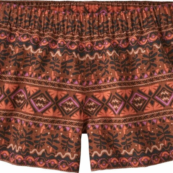 Patagonia Barely Baggies Shorts in Aztec Orange print size S - Picture 7 of 8